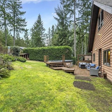 Chalet Style Cottage Near Shawnigan Lake Εξωτερικό φωτογραφία