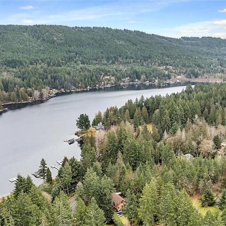 Chalet Style Cottage Near Shawnigan Lake Εξωτερικό φωτογραφία